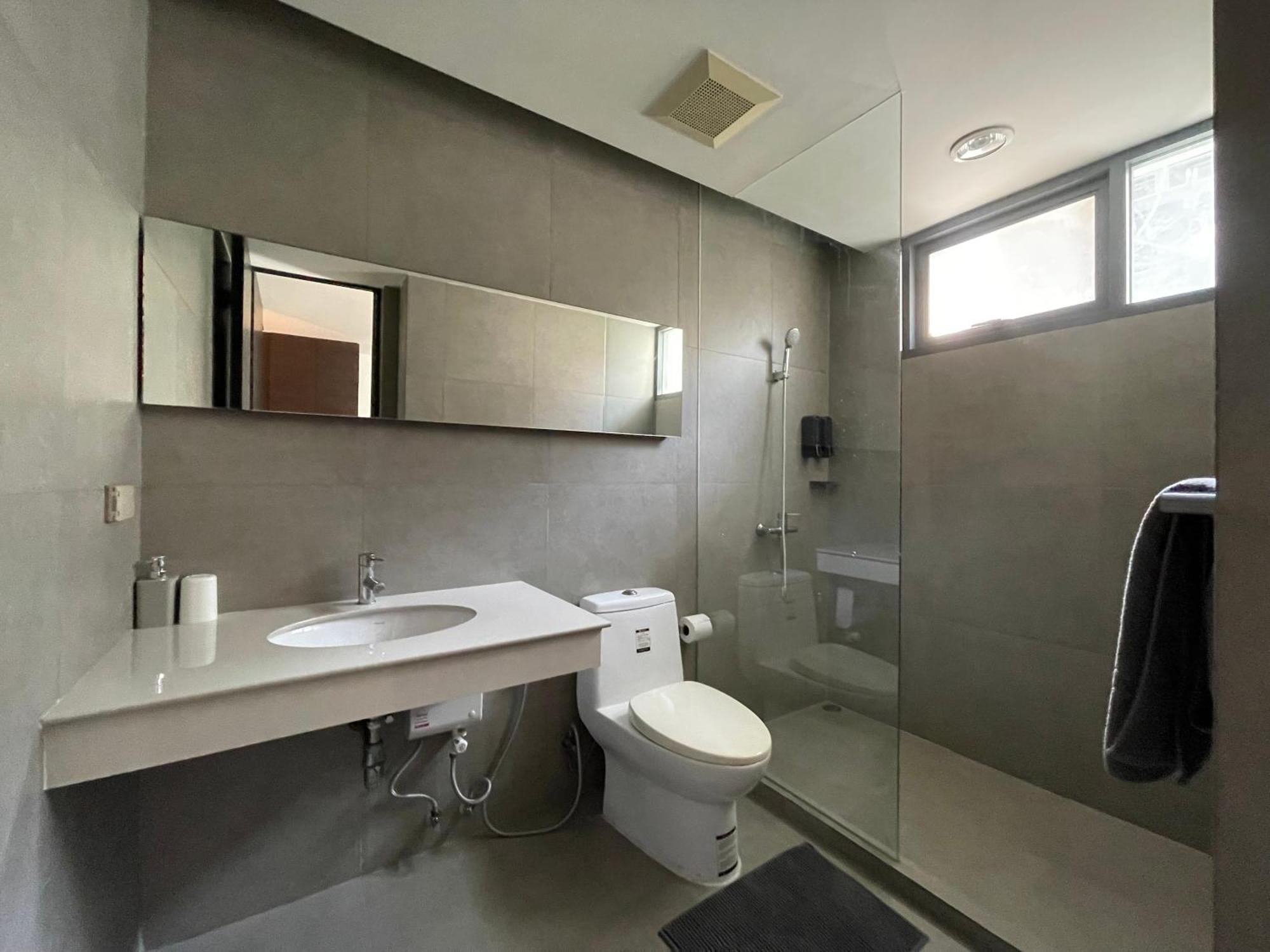 Cgcasa Hotel Bangkok Room photo